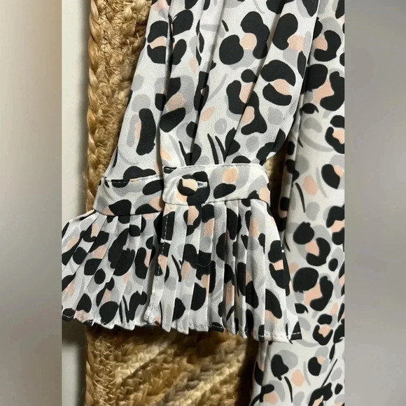Ann Taylor Loft Women's Petite Long Sleeve Animal Print Mini Dress, Size Small - Picture 3 of 11